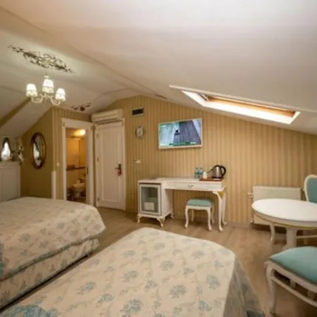 Paradiso & Hotel Istanbul