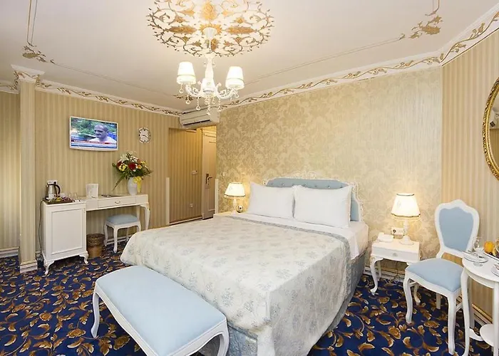 아파트 Paradiso & *