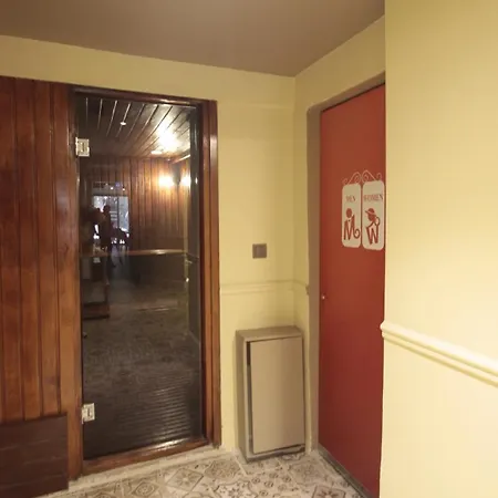 Paradiso & * Istanbul